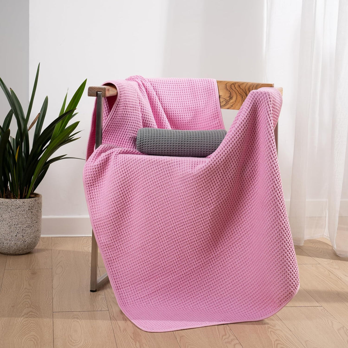 POLYTE Microfiber Oversize Quick Dry Lint Free Bath Towel, 60 x 30 in, 4 Pack (Waffle Weave)