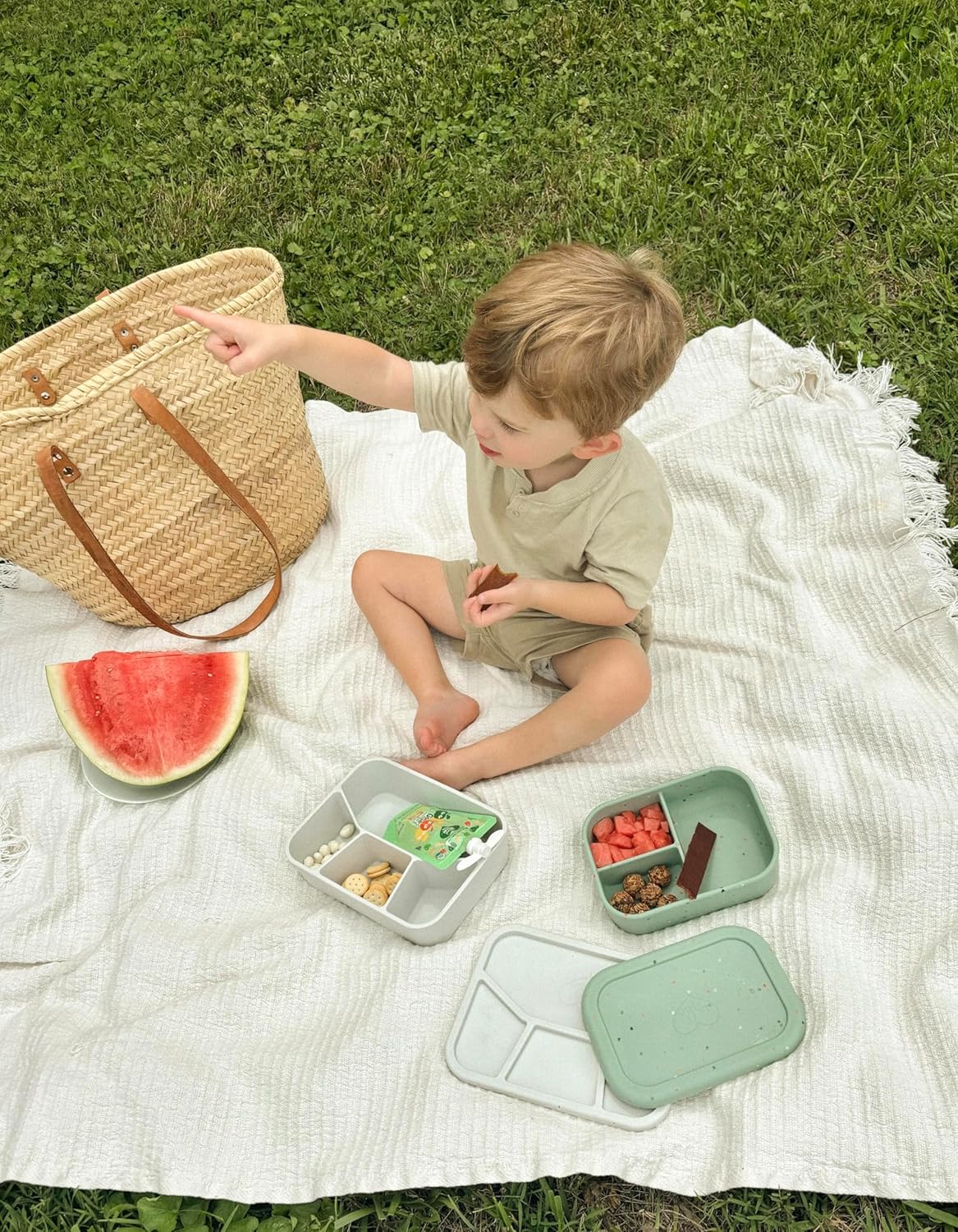 Ullabelle Leak Proof Bento Box Food-Grade Silicone Bento, BPA, Phthalate, Lead, & PVC Free - Bento Lunch Box for Daycare, Kids, & Adults - Leak Resistant Sets With Lids Snack Box Container (Beige 4)