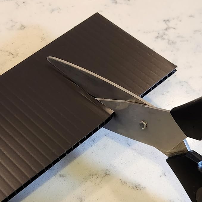 DRAWER DADDY The world’s most customizable grid drawer dividers for the kitchen, bathroom, desk, and more. DIY dividers can be cut to fit small, shallow spaces or adjustable for very large drawers.