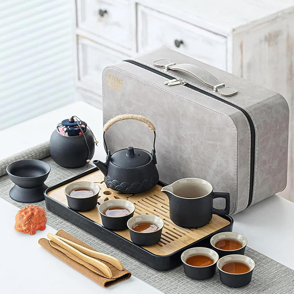Ichag Japanese & Chinese Tea Set, Adults' Portable Gongfu Tea Set with Teapet with Porcelain Teapot, 8oz Teapot