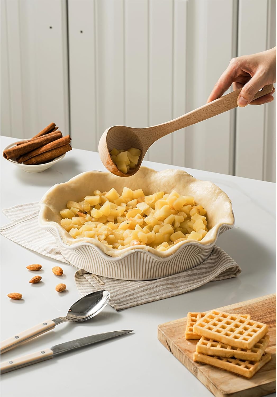 Ceramic Deep Pie Pan for Baking, 11 inch Porcelain Pie Dish for Apple Pie, Oven & Dishwasher Safe, Farmhouse Decor, 48 Ounce Deep Plate for Kitchen