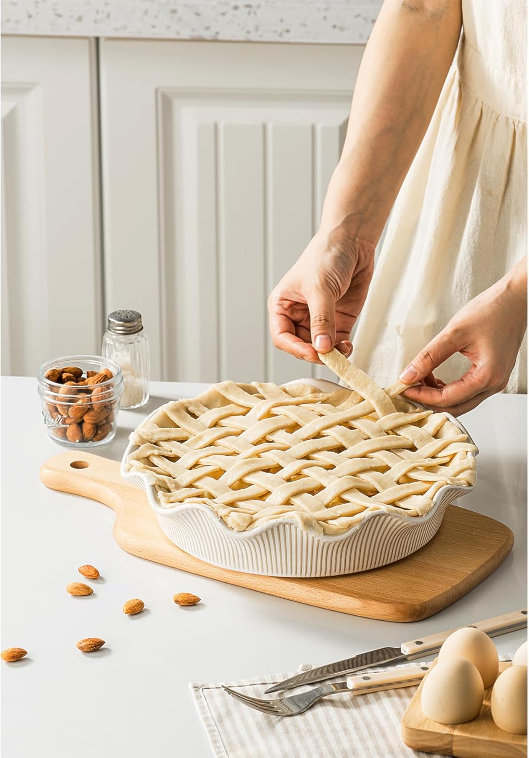 Ceramic Deep Pie Pan for Baking, 11 inch Porcelain Pie Dish for Apple Pie, Oven & Dishwasher Safe, Farmhouse Decor, 48 Ounce Deep Plate for Kitchen