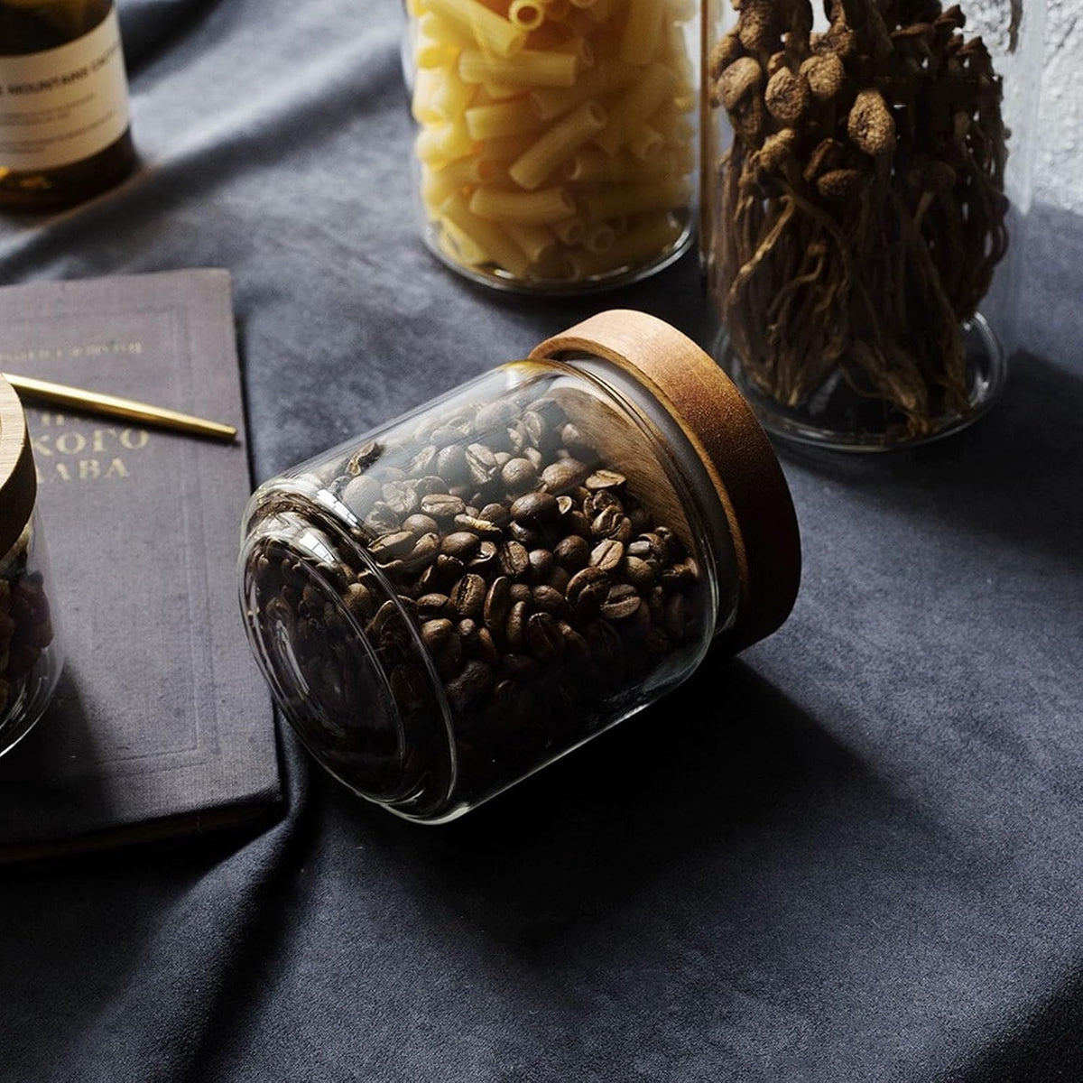 Glass jar candy Containers - 16oz kitchen Glass Airtight Storage jar With Acacia Airtight Lid，for kitchen Seasoning, coffee bean, tea, suger