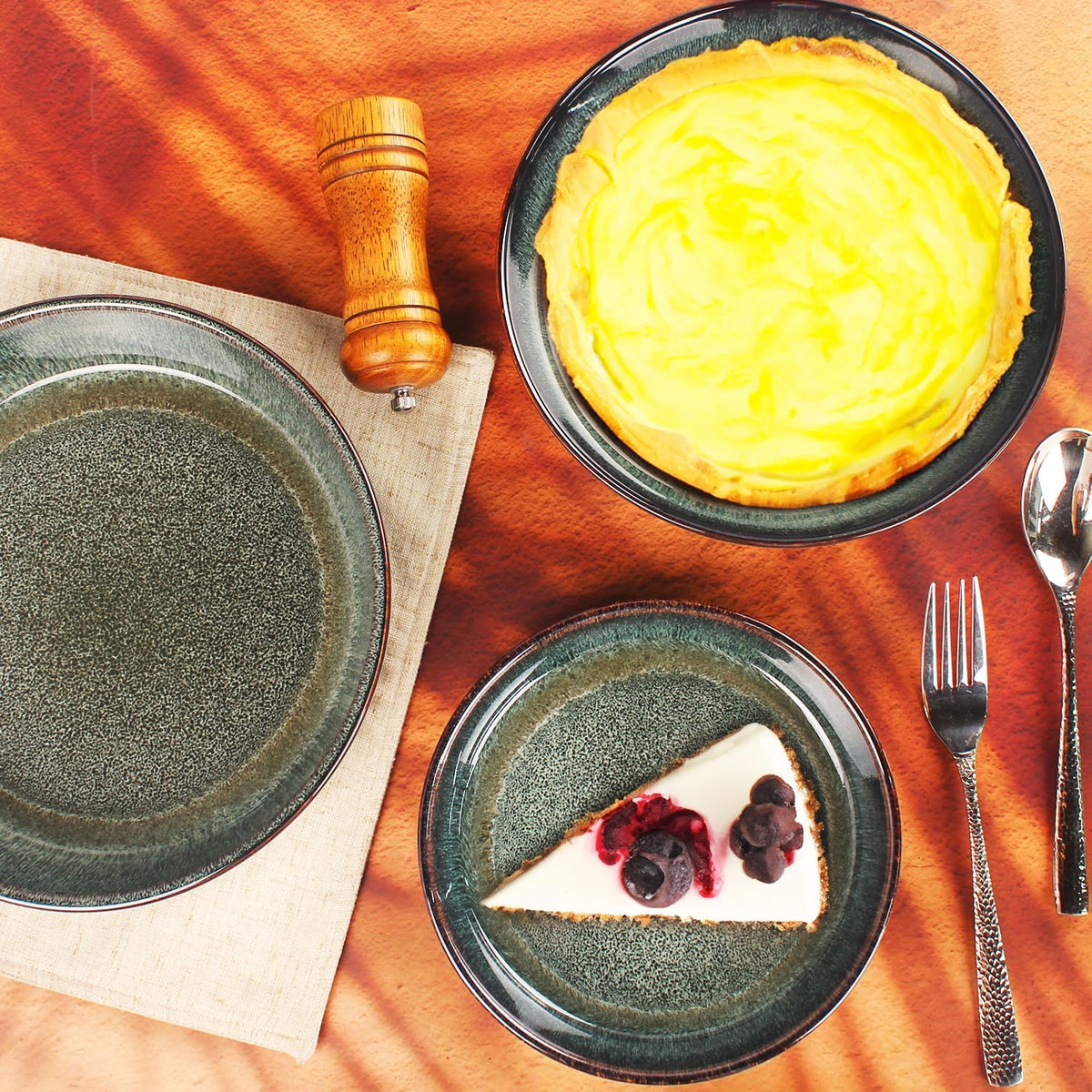 Ceramic Pie Pan Quiche Baking Dish Set of 2, Round 7.5 Inch Au Gratin Baking Dishes, 17 Ounces Non-Stick Tart Pan, Pie Plate for Apple, Oven
