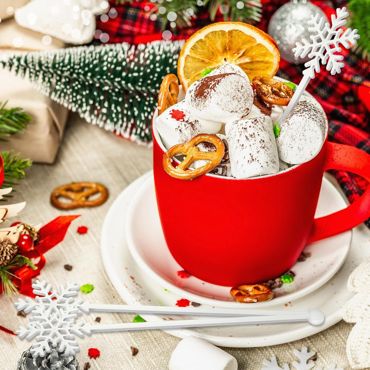 SiliFine 30 Pcs Christmas Drink Stirrers Snowflake Stir Sticks