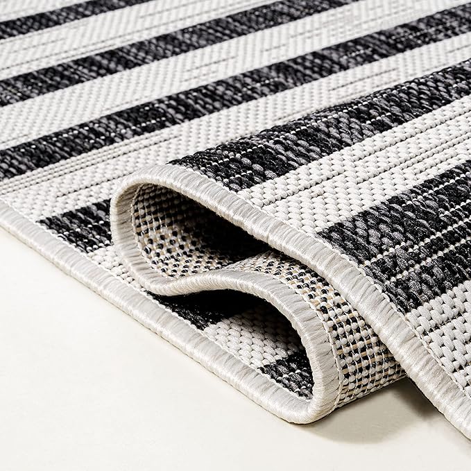 JONATHAN Y Offset Stripe Indoor Outdoor Area Rug 4X6 Ivory/Black, Sukie Modern for Backyard, Patio, Porch, Easy-Cleaning, High Traffic, Pet-Friendly, Non-Shedding (SMB133E-4)