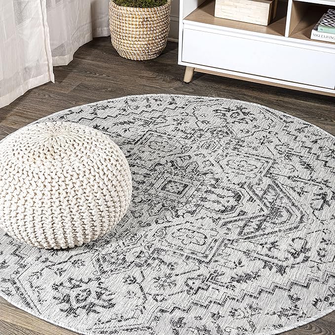 JONATHAN Y Boho Medallion Indoor Outdoor Round Area Rug 6 Ft Black/Gray, Estrella Textured Weave for Backyard, Patio, Porch, Easy-Cleaning, High Traffic, Pet-Friendly, Non-Shedding (SMB105D-6R)