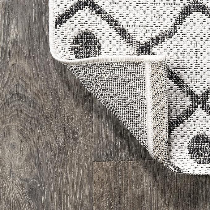 JONATHAN Y Tribal Bohemian Indoor Outdoor Area Rug 4X6 Ivory/Black, Nokat for Backyard, Patio, Porch, Easy-Cleaning, High Traffic, Pet-Friendly, Non-Shedding (SMB131D-4)