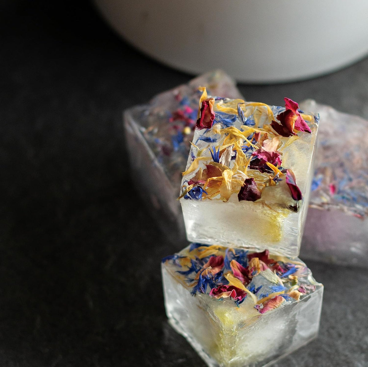 MagJo Naturals Brilliant Flower Petal Blend - Edible blend of calendula, blue cornflower and rose petals, all natural, food-grade